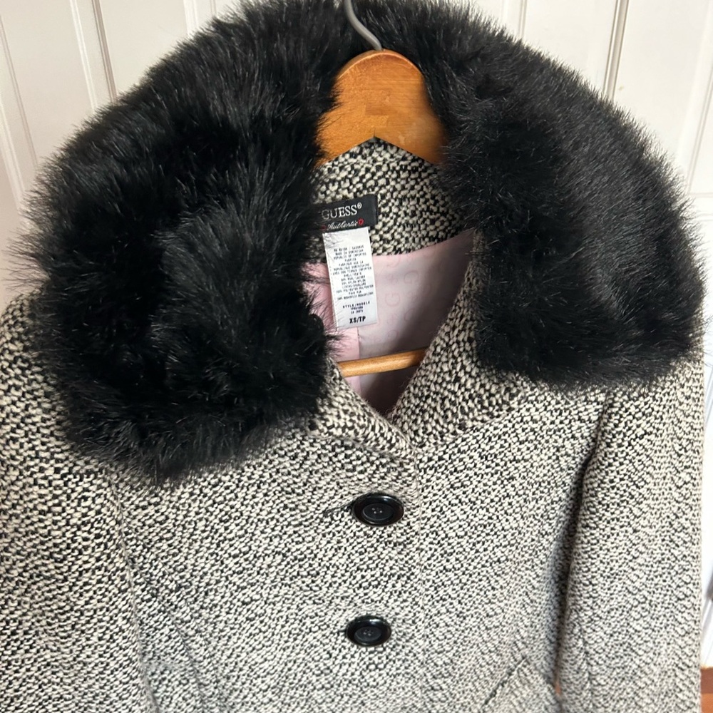 Vintage Guess Peacoat - Size XS (fits a 2) Color Black and Cream
